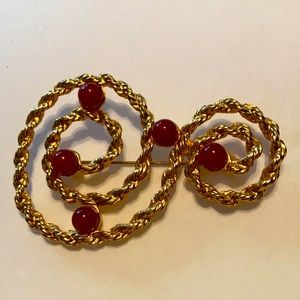 Gold Rope Brooch